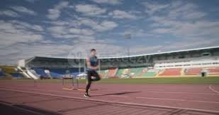 勇士终于出手了，全能中锋紧急驰援库里，这阵容在西部可以横着走